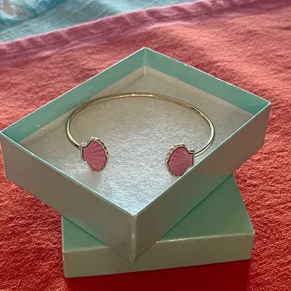 Park Lane Jewelry - PARK LANE “Papaya Bracelet”  Elegant Gold and Coral bracelet  EUC
